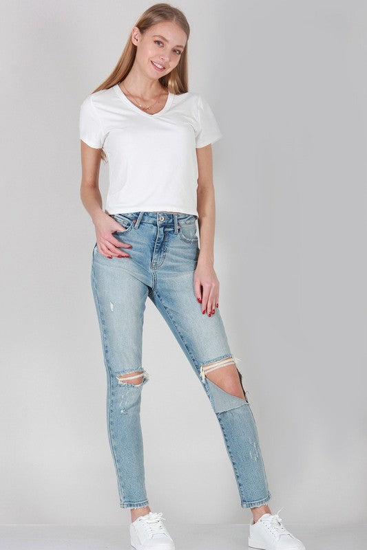 City Of Angels High Rise Relaxed Distressed Skinny Jean